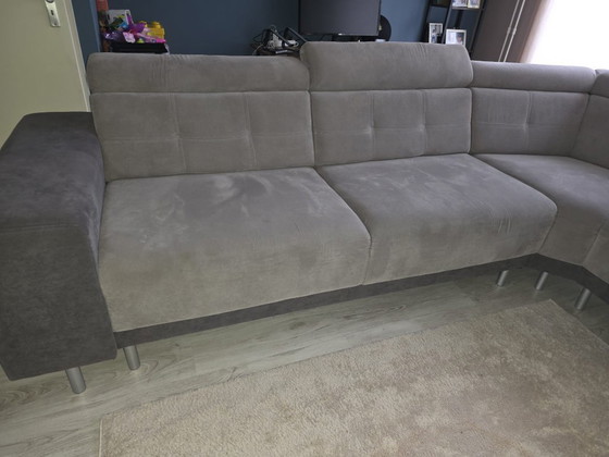 Image 1 of Hermoso sofá de esquina