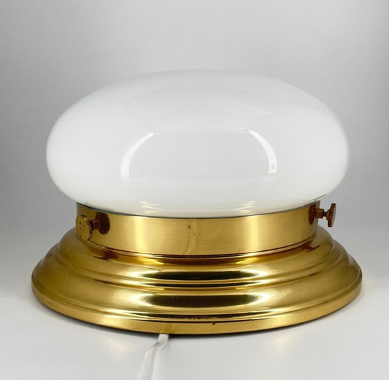 Image 1 of Plafondlamp in mid-century modern stijl – Art Deco – Opaalglas & Messing