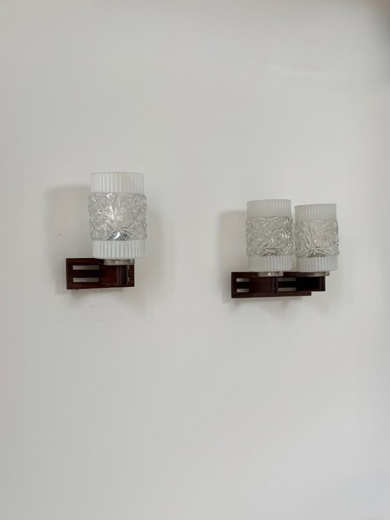 Image 1 of Coppia di applique vintage, cromate, palissandro e vetro pressato stampato, Francia