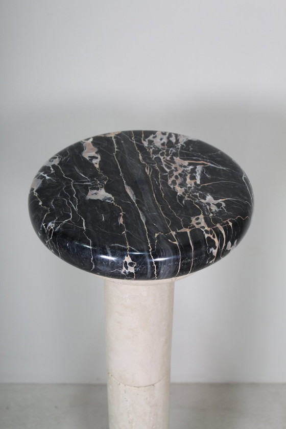 Image 1 of Colonne à plantes en travertin vintage et marbre