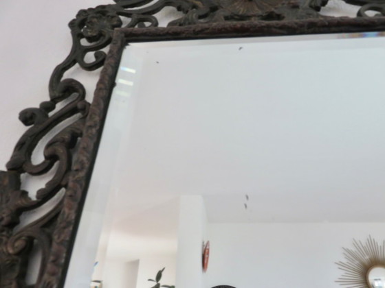 Image 1 of Espejo de hierro fundido que representa a Baco, dios del vino, Francia, década de 1920-1930