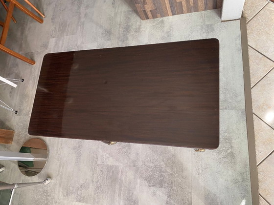 Image 1 of Meuble de télé à roulettes 2 plateaux formica marron 1960