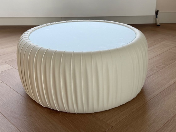 Image 1 of Mesa de centro de diseño Plisse de Tonin Casa