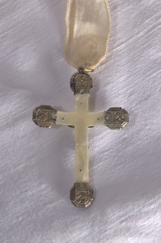 Croce da comunione antica in madreperla e metallo argentato – cadeaus (photo 2 of 5)
