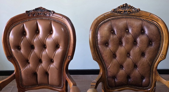 Image 1 of Set van 2 vintage leren fauteuils – Louis XV stijl