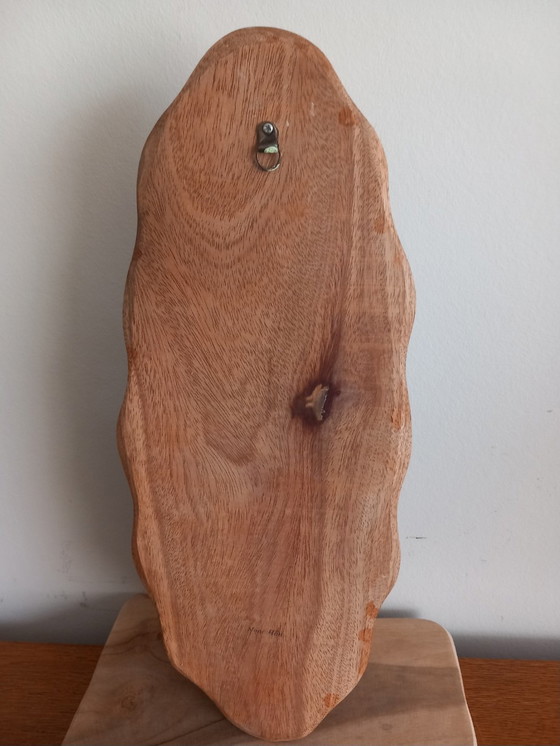 Image 1 of EXCEPCIONAL ESCULTURA DE PARED – Escultura de pared 3D "Rosa y su capullo" – Firmada por Ngor Hân – Arte en taracea – 41 cm