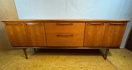 Vintage Meredew Teak Sideboard | 1960s | Mid-Century British Design
A beautifully elegant – Wood (photo 2 of 9)