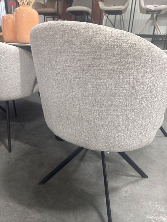 Image 1 of Chaise Beno pivotante