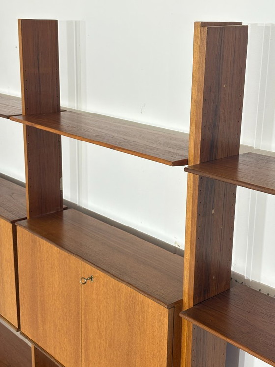 Modulares Mid-Century Wandregal von interna / Teak-Regalsystem 60er Jahre – Wood (photo 11 of 21)