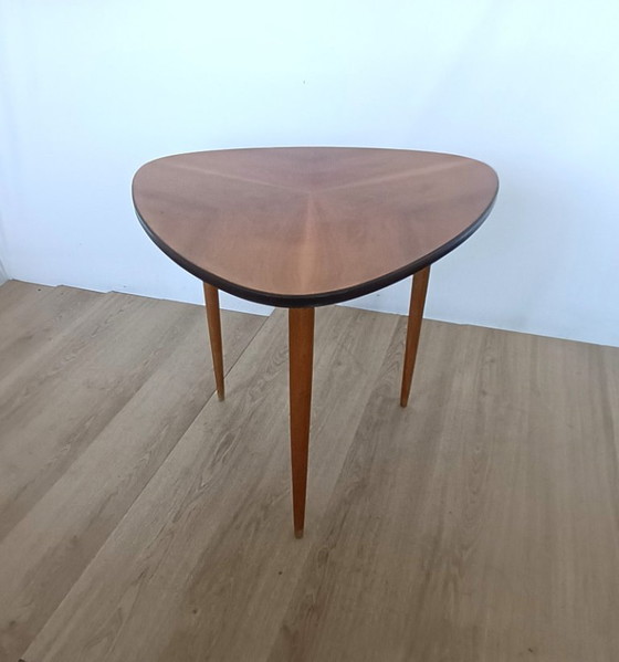 Image 1 of Mesa auxiliar grande de los años 50