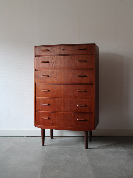 Image 1 of Vintage Danish chest of drawers in teak by Ølholm Møbelfabrik 