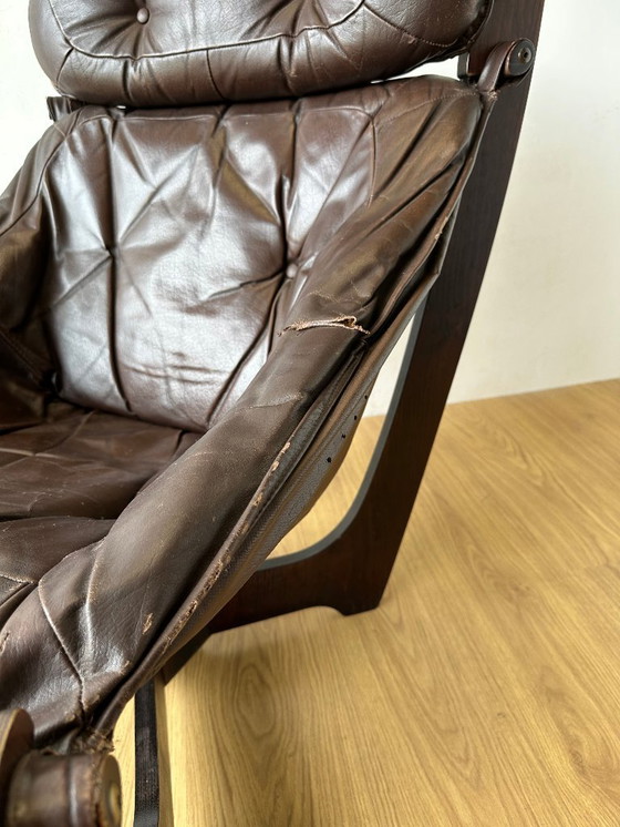 Image 1 of Der Sessel Luna wurde in den 70er Jahren von O. Knutsen entworfen.