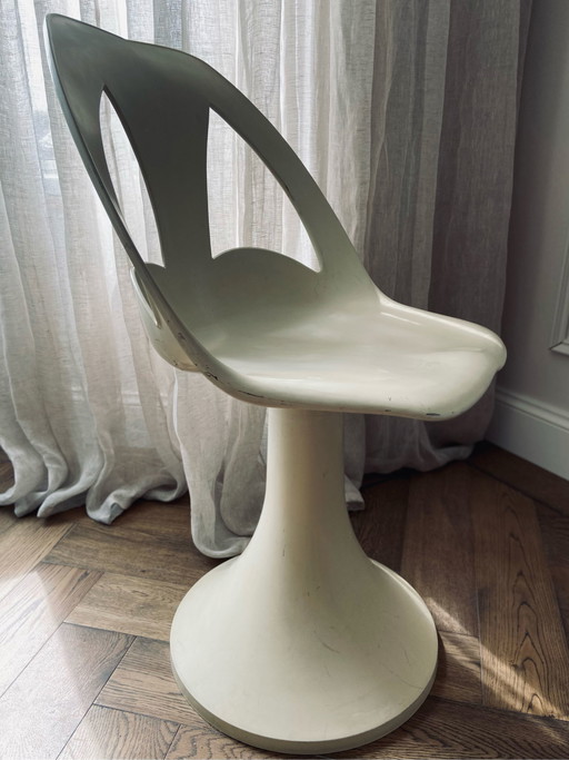 2 Vintage Butterfly chairs
