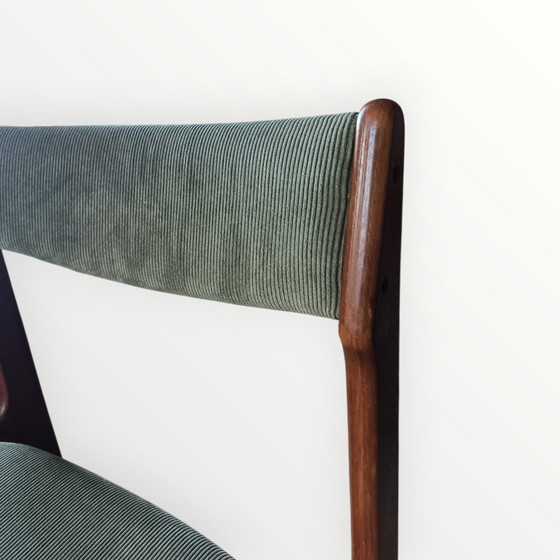 Image 1 of 6 chaises de salle à manger vintage Erik Buch