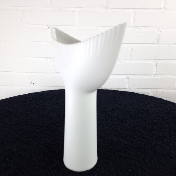 Image 1 of Vintage Tapio Wirkkala Shark Tooth Vase white earthenware Rosenthal