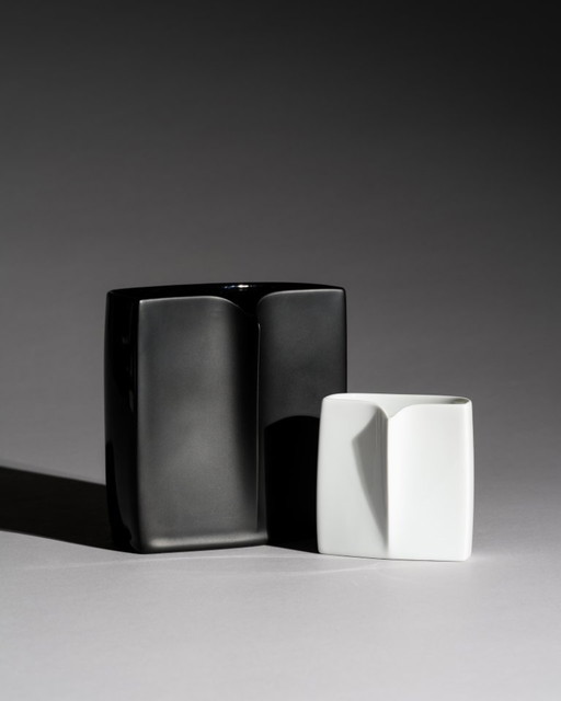 Jarrón dúo "Búho" de Rosenthal Studio-Line, color Lobo, Karnagel, porcelana blanca y negra