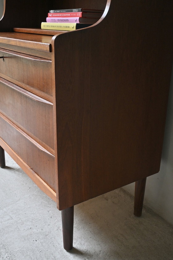 Image 1 of Scrivania/toletta di design danese con specchio nascosto