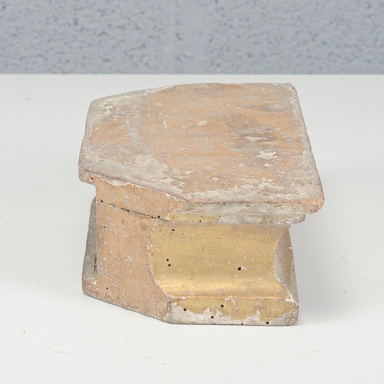 Base di mensola smussata dorata in foglia d'oro del XVIII secolo – Scaffali a muro, Legno, Klassiek (photo 5 of 9)