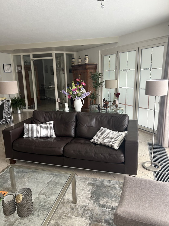 Image 1 of Mooie donkerbruine 2 1/2 zitbank van Roche Bobois