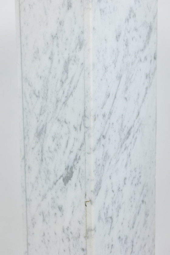 Image 1 of Pair of Art Deco columns in white marble, 20th century