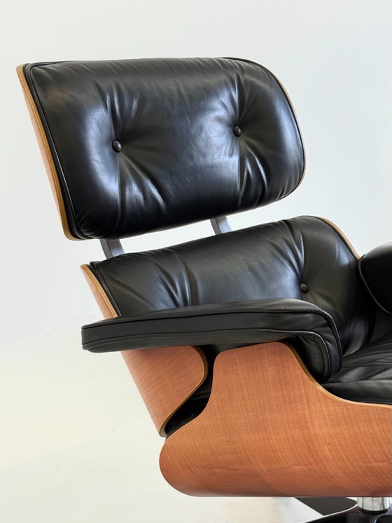 Image 1 of Eames Lounge Chair de Charles y Ray Eames para Vitra