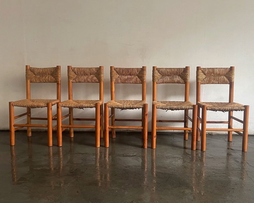 Juego de cinco sillas de comedor