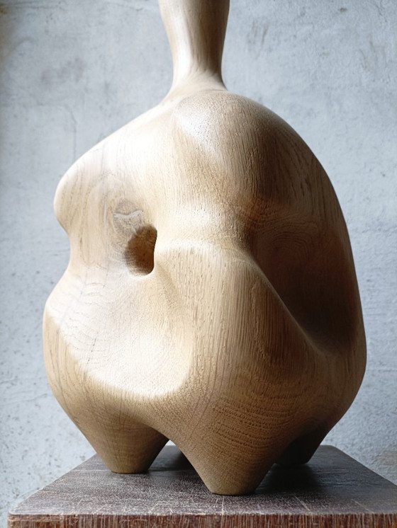 Image 1 of Gran jarrón/escultura abstracta en roble macizo tallado