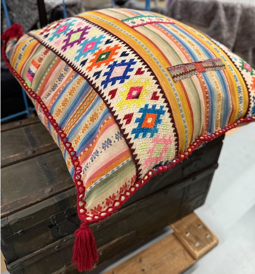 #Bohèmien Style#, Coussin de sol en fourrure, 85x85