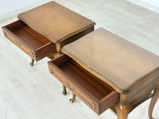 Image 1 of Chippendale nachtkastje / vintage bijzettafel / nachtkastje uit het midden van de vorige eeuw / jaren 60