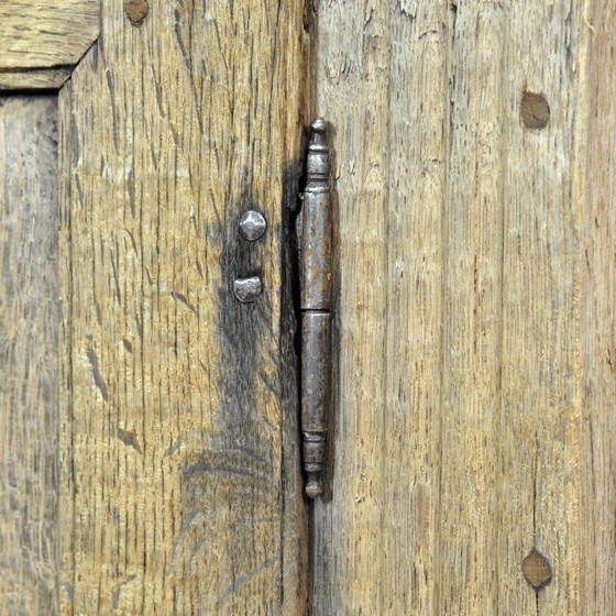 Image 1 of Petit meuble en chêne, vers 1820