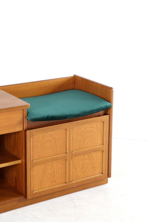 Image 1 of Parker Knoll gossip bench telefoonbankje halkastje