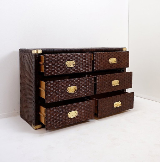 Commode vintage en rotin tressé, style côtier
