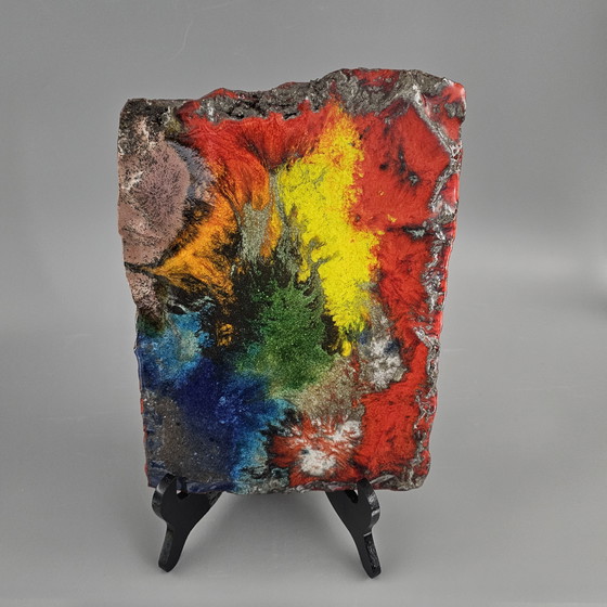 Image 1 of Vintage West-Duitse Fat Lava Muurplaquette Gemaakt Door Vulkan Keramik/Ostara Fliesen. Kleuren: Rood, Geel, Blauw En Groen.