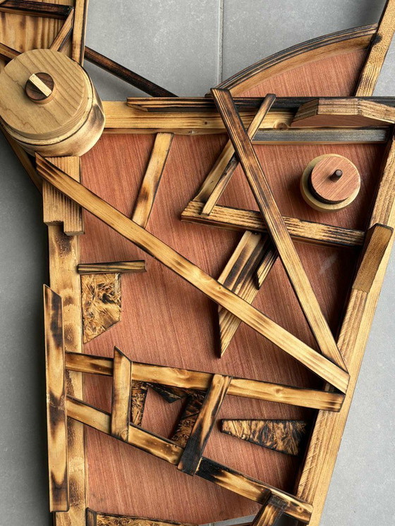 Image 1 of Sonrisa de madera