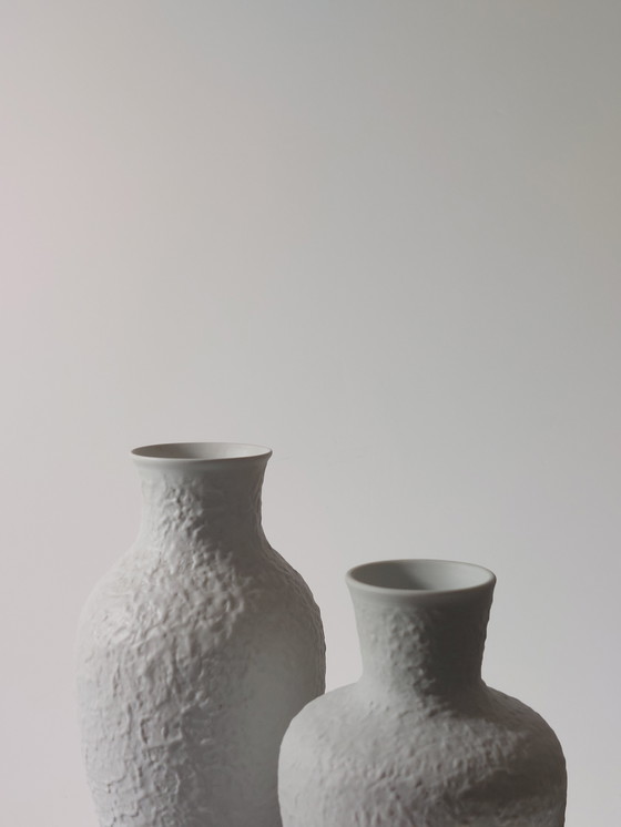 Image 1 of Pair of vintage Metzler Ortloff bisque vase 