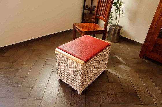 Image 1 of Cassapanca in rattan retrò per sedersi e riporre oggetti