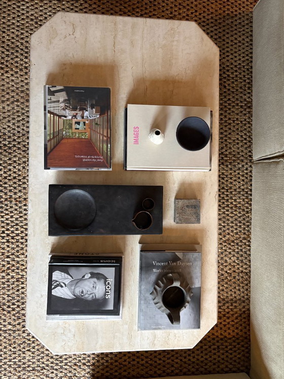 Image 1 of Tavolino da caffè in marmo travertino vintage