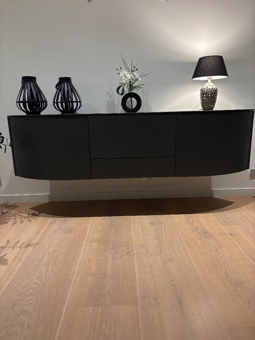 Hülsta Navis lowboard