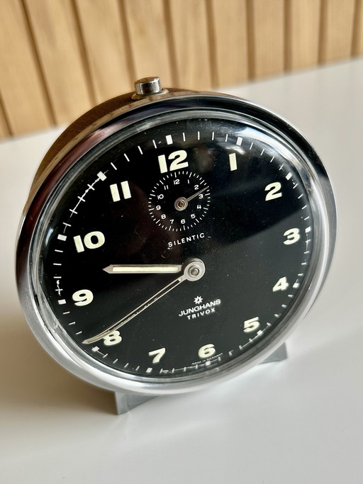 Reloj despertador Junghans Trivox antiguo, fabricado en Alemania.