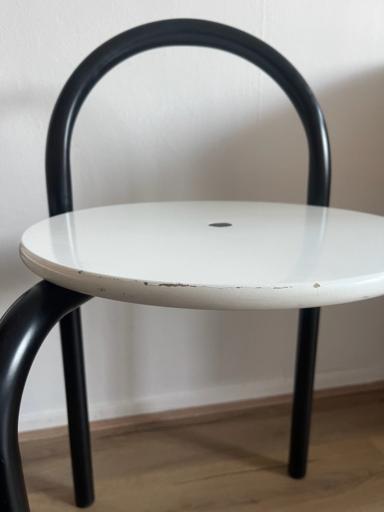 Set di 2 sgabelli di design | Stile Memphis Milano / Gae Aulenti – Metallo, Legno (photo 7 of 12)