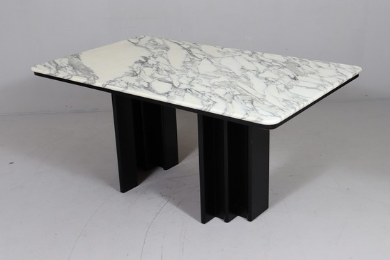 Image 1 of Mid Century eettafel met Carrara marmeren blad, Italië, jaren 1970