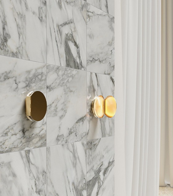 Image 1 of Lampada da parete in polvere compatta