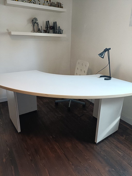 Osvaldo Borsani & Eugenio Gerli. Scrivanie, Tecno, Italia – bureau, Plastic, Wood (photo 2 of 5)