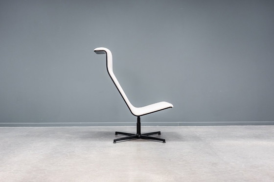 Image 1 of Tab lounge chair