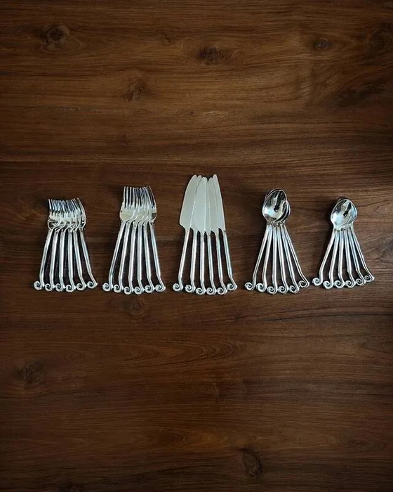 30-piece stainless steel cutlery set - spiral shape, swirls – Design (photo 6 of 6)