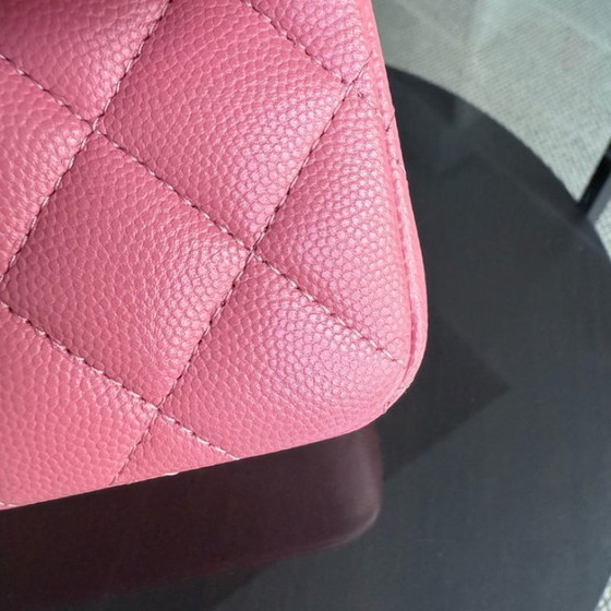Image 1 of Bolso Chanel Classic Flap pequeño - Caviar 23CM, piel de becerro granulada acolchada, herrajes de oro rosa, Serie 28