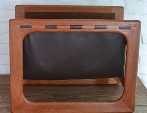 Teak newspaper rack/magazine holder, 1960s Danish Modern