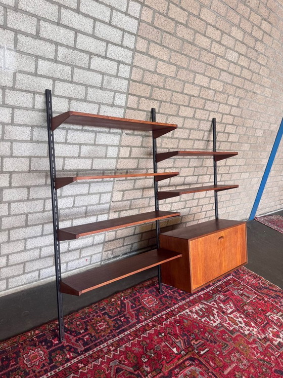 Image 1 of Sistema di pareti vintage - Mobile da parete Kai kristiansen