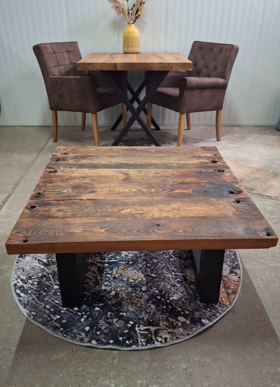 Image 1 of New robust coffee table made of rustic barnwood 95x95cm