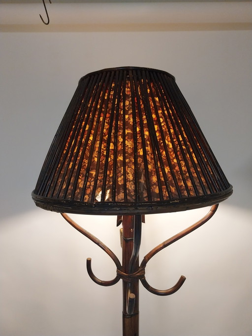 1970's bamboe en rieten vloerlamp made in Italy  